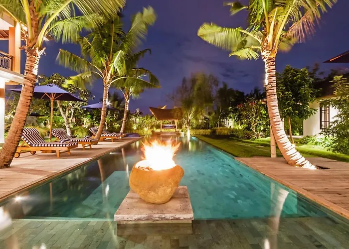 Villa Heritage Villa, Ultimate 6 Bed, 20 Meter Pool 700 Metre From