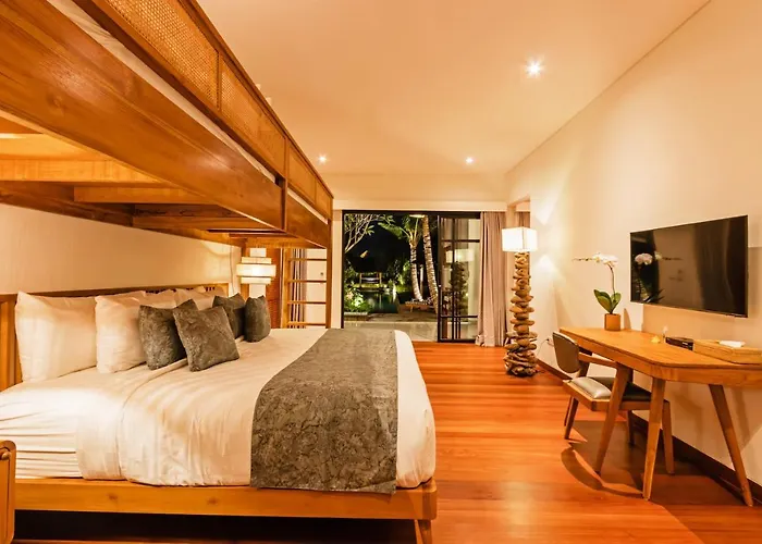 Heritage Villa, Ultimate 6 Bed, 20 Meter Pool 700 Metre From Villa *