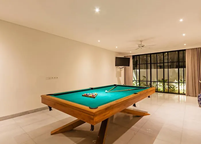 Heritage Villa, Ultimate 6 Bed, 20 Meter Pool 700 Metre From Villa