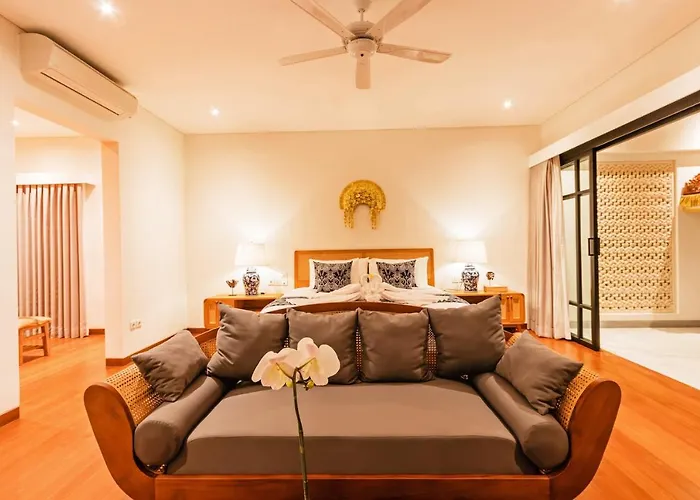 Heritage Villa, Ultimate 6 Bed, 20 Meter Pool 700 Metre From Villa *
