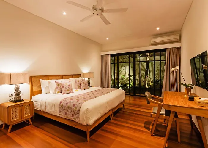 Heritage Villa, Ultimate 6 Bed, 20 Meter Pool 700 Metre From Villa *