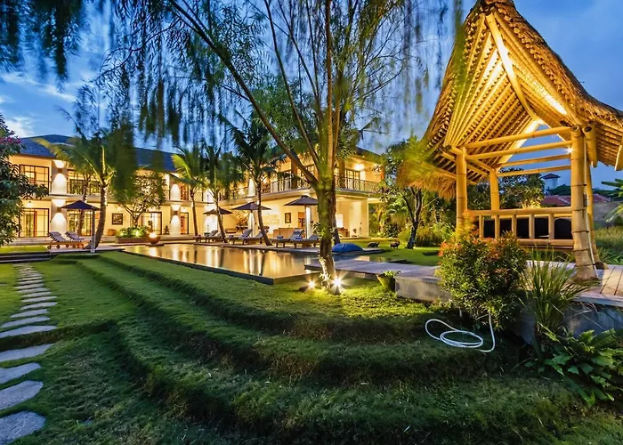 Heritage Villa, Ultimate 6 Bed, 20 Meter Pool 700 Metre From *