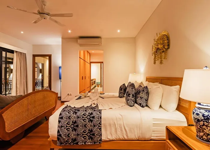 Villa Heritage Villa, Ultimate 6 Bed, 20 Meter Pool 700 Metre From Canggu
