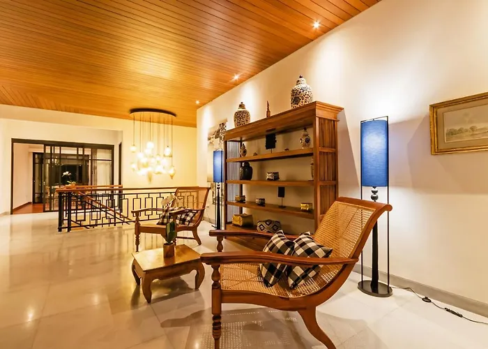 Heritage Villa, Ultimate 6 Bed, 20 Meter Pool 700 Metre From *